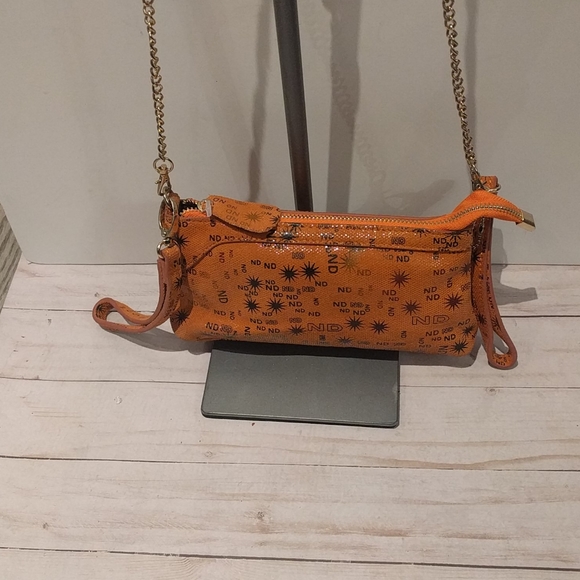 Cute Crossbody genuine leather 🌸🌸🌸🌸🍀 - Picture 3 of 9